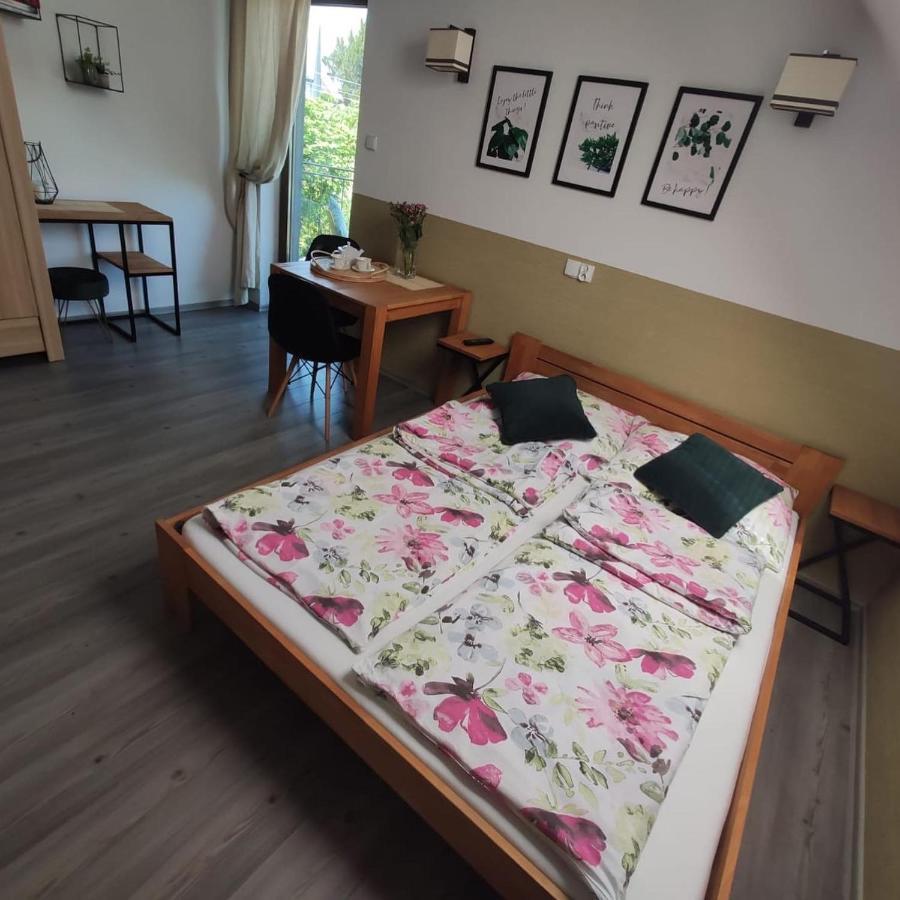 Pokoje Arkasasino Z Sauna Ogrodowa Ngoại thất bức ảnh